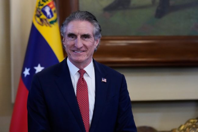 Administratia Trump si dezvoltatorii de energie anunta finalizarea proiectelor de energie eoliana offshore din SUA