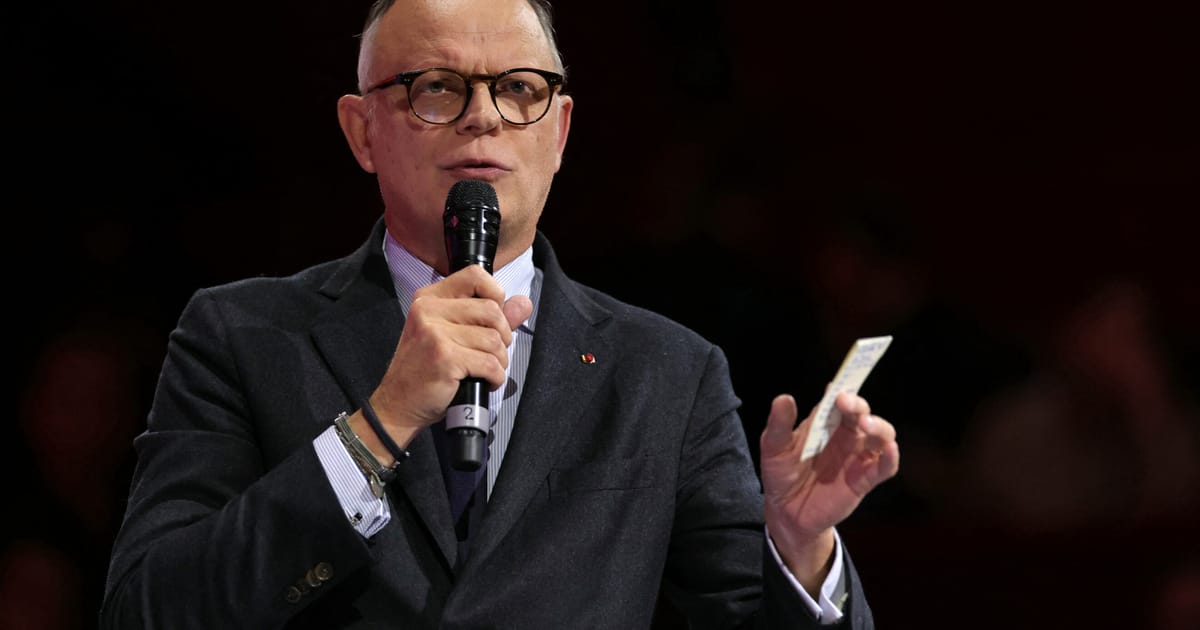 Ambitiile prezidentiale ale lui Edouard Philippe se confrunta cu obstacole in baza sa din Normandia