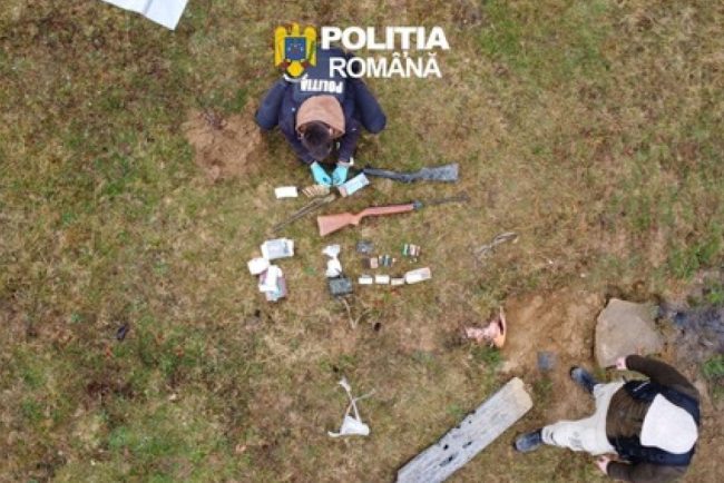 Arme letale ilegale ascunse in pamant si utilizate pentru braconaj Zeci de perchezitii in Bistrita Nasaud 11