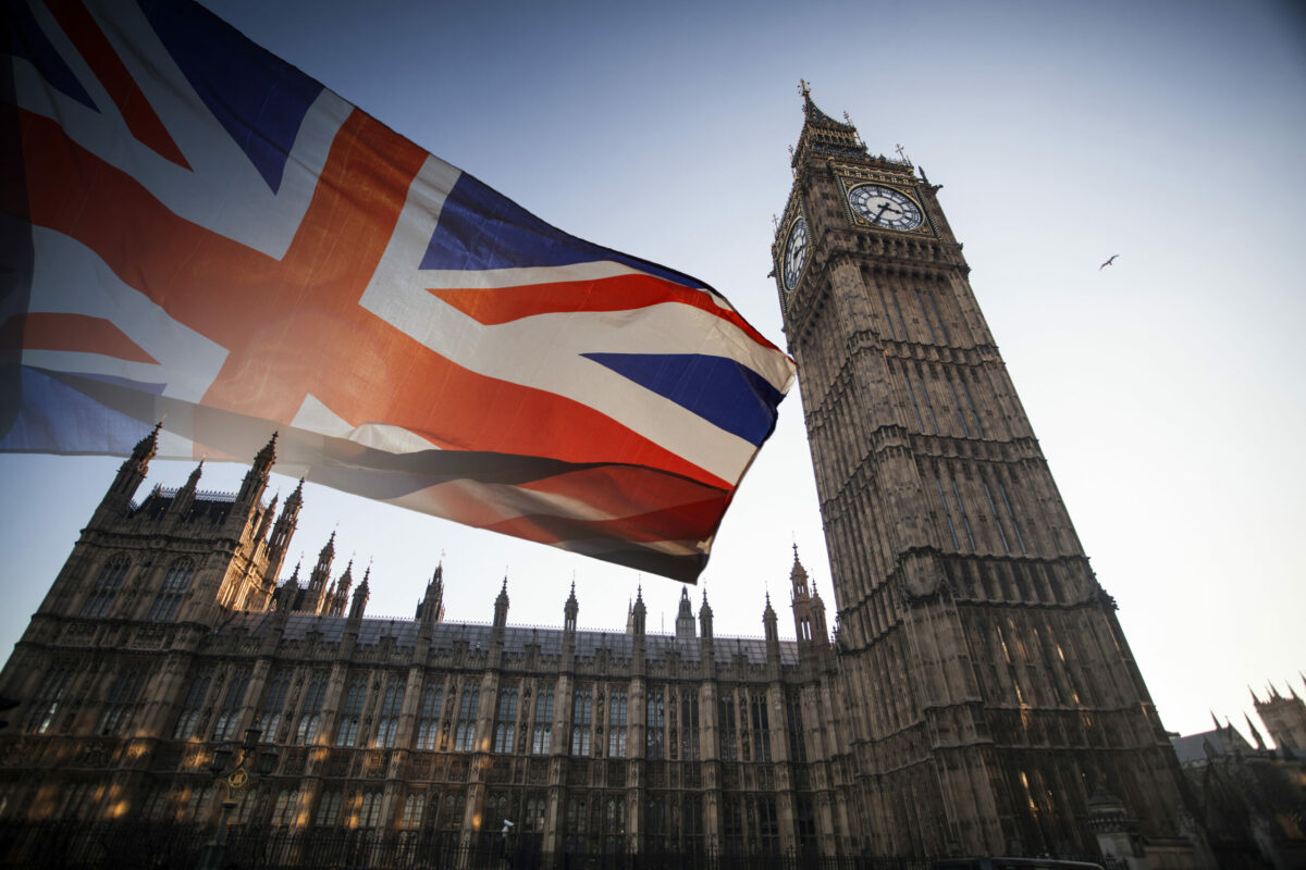 Autoritatile britanice recomanda cetatenilor sa evite calatoriile in Turcia Cipru si Grecia