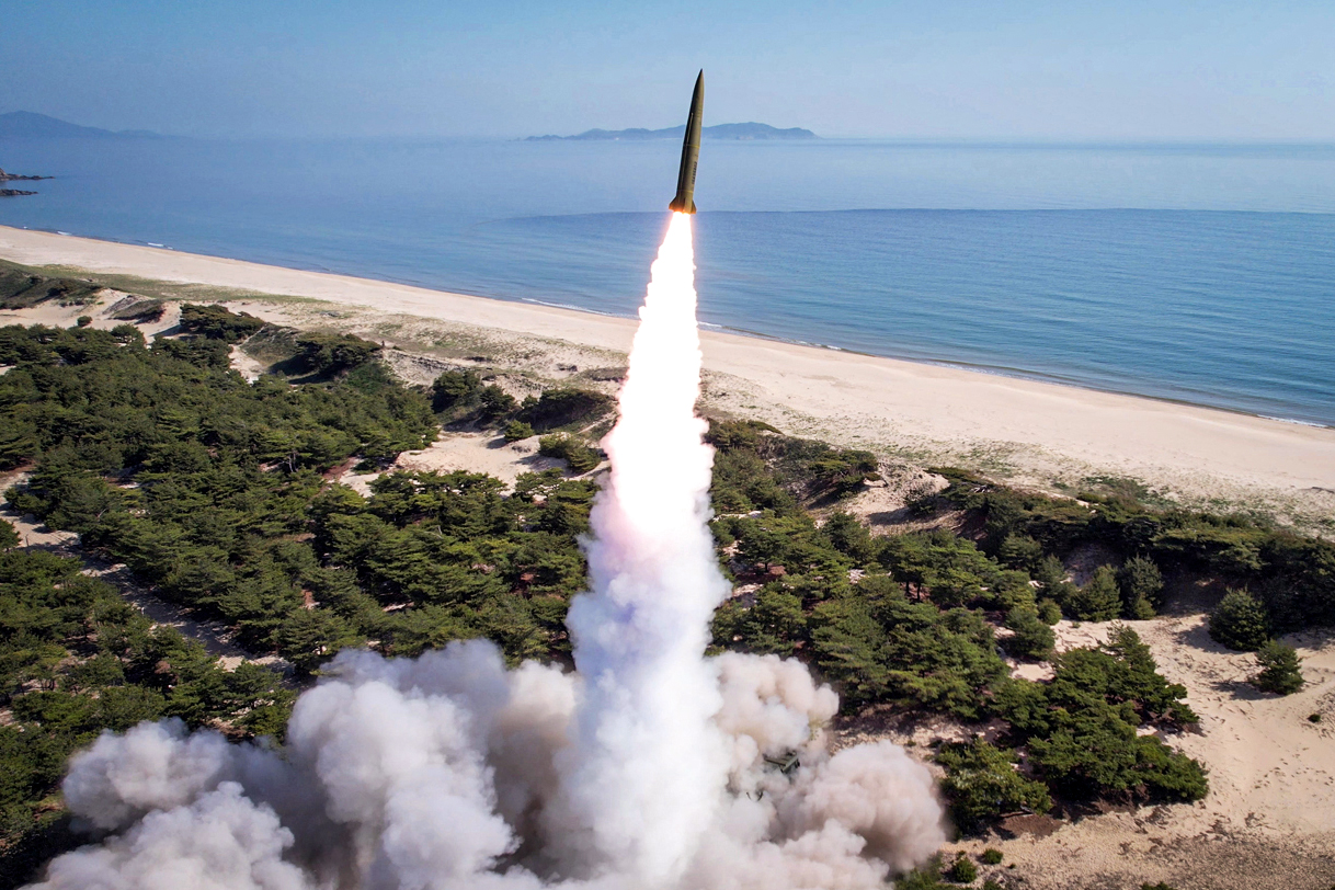Coreea de Nord efectueaza o lansare posibila de racheta balistica in timpul exercitiilor militare ale Statelor Unite