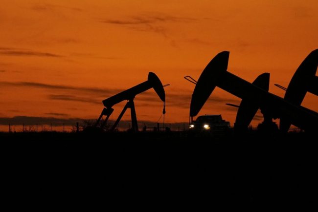 Criza energetica s ar putea agrafa Iranul a atacat infrastructura energetica din Arabia Saudita Emiratele Arabe Unite si Qatar ca reactie la atacul surpriza al Israelului