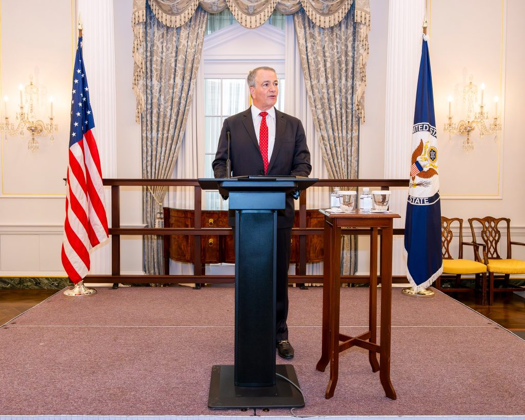 Darryl Nirenberg isi preia oficial functia de ambasador al Statelor Unite in Romania Ceremonia de prezentare a scrisorilor de acreditare va avea loc pe 3 martie la Cotroceni