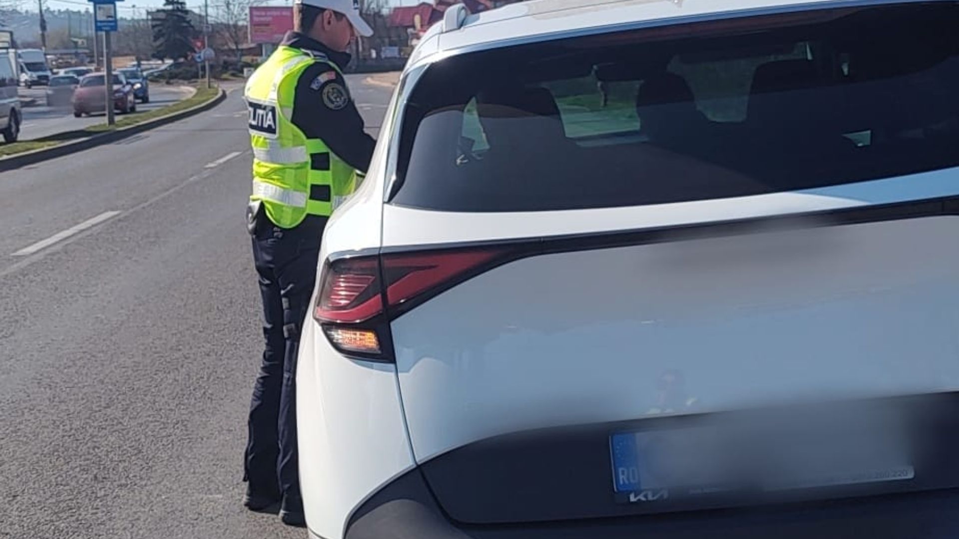 Depasirile nefolosirea centurii de siguranta si permise suspendate Interventia politiei din Cluj pe DN1 a surprins soferii