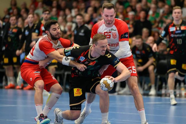 Dinamo finalizeaza cu o victorie Dulaii au oferit un spectacol impotriva Kolstad in Liga Campionilor