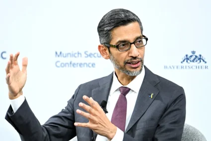 Directorul Google Sundar Pichai ar putea incasa pana la 692 de milioane de dolari in urmatoarele trei ani
