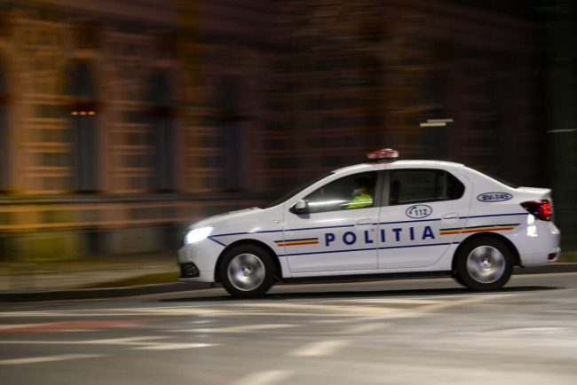 Doi politisti din Maramures trimisi in judecata pentru coruptie si abuz in serviciu
