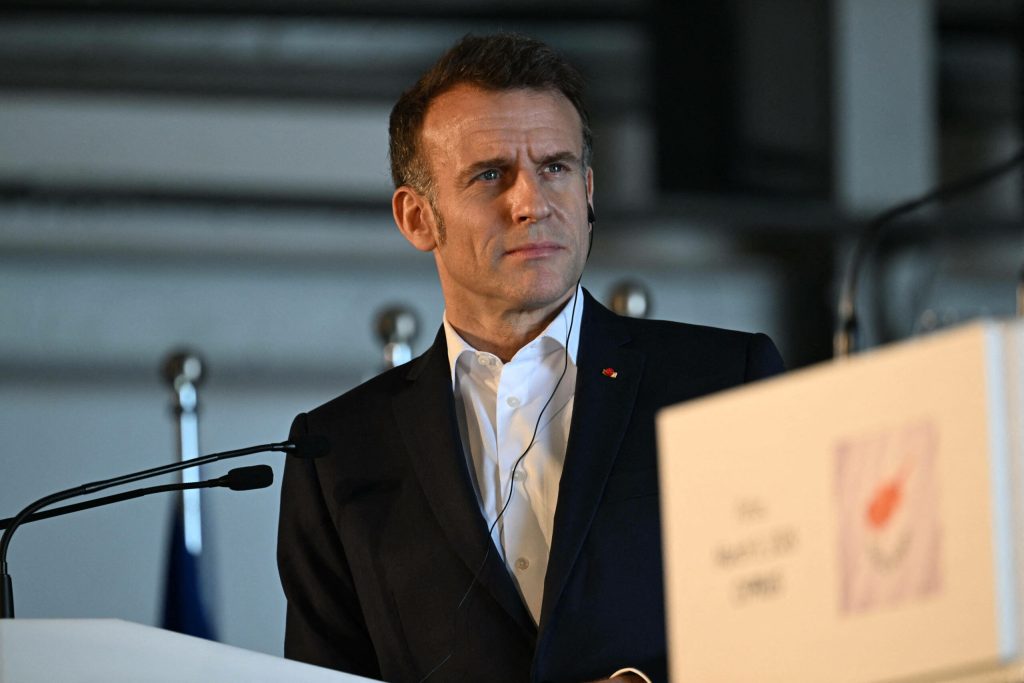 Emmanuel Macron cere negocierea directa intre Israel si Liban
