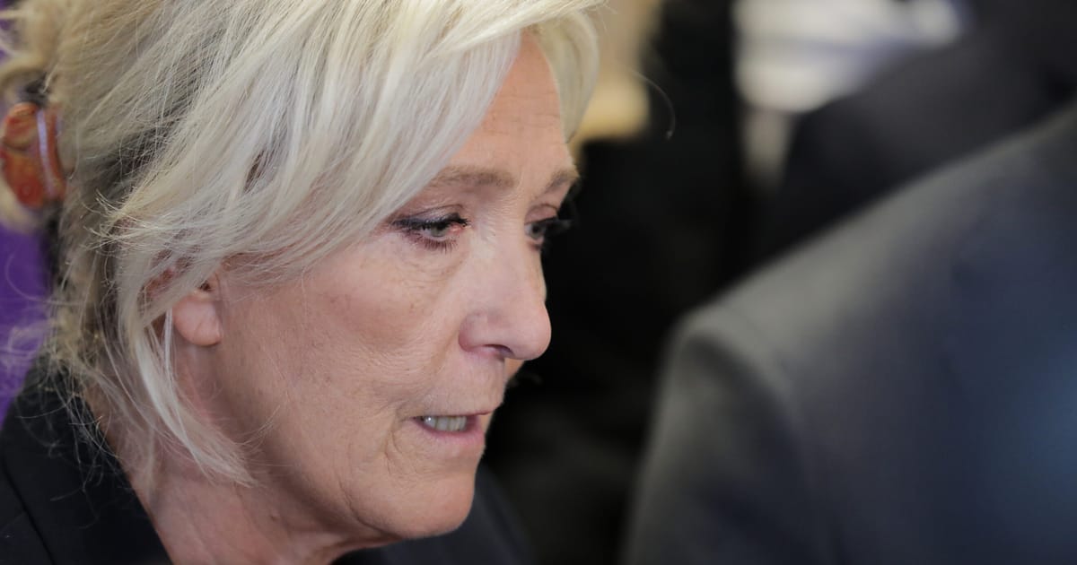 Europeanii trebuie sa achizitioneze din Franta daca isi doresc protectie nucleara afirma Le Pen