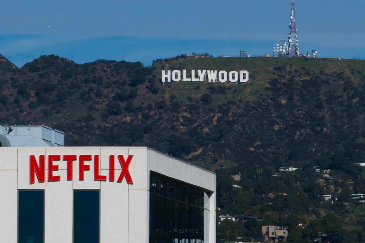 Ingrozitor Hollywoodul contesta implicarea lui Trump in vanzarea studioului