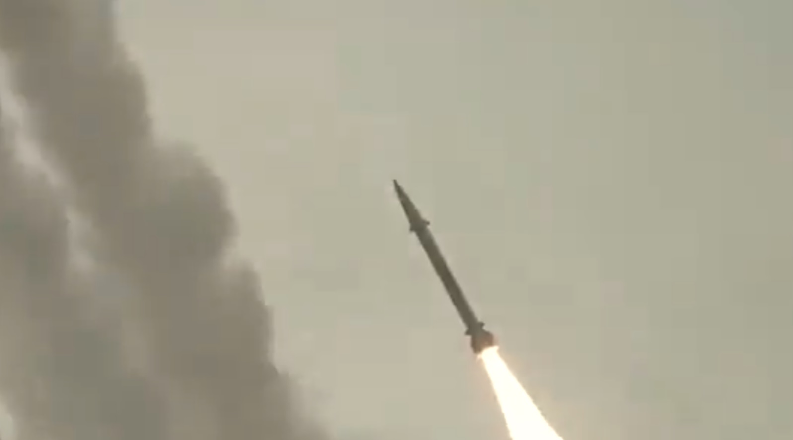 Iranul ameninta cu atacarea instalatiei nucleare din Dimona Israel in cazul unei schimbari de regim la Teheran