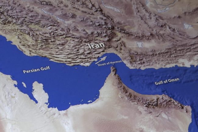 Iranul va permite tranzitul ajutoarelor umanitare prin Stramtoarea Ormuz