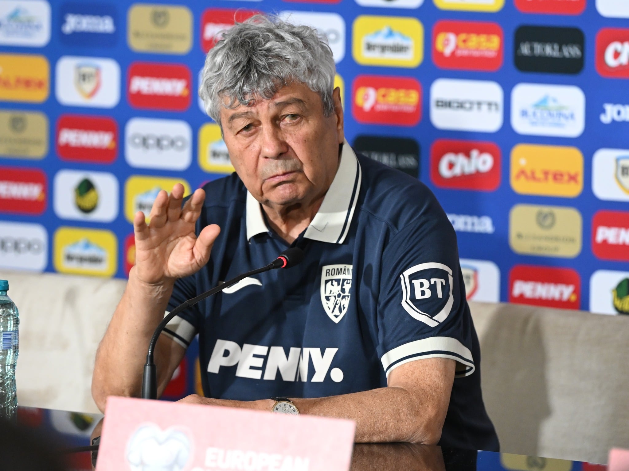 Lucescu a efectuat ultimele selectii pentru baraj patru jucatori exclusi din lot inainte de meciul cu Turcia