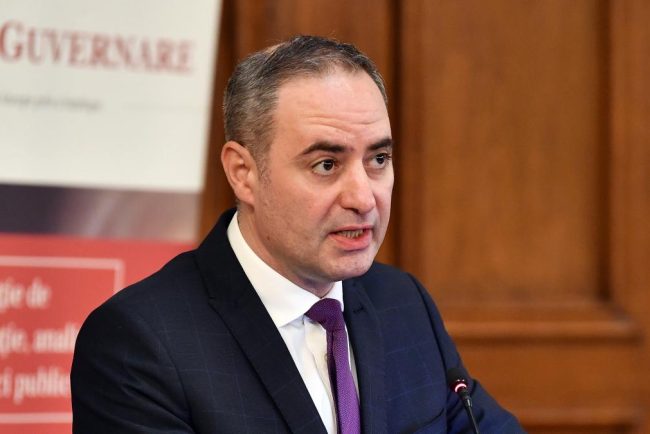 Ministrul Finantelor Alexandru Nazare a fost implicat intr un accident de circulatie in Bucuresti
