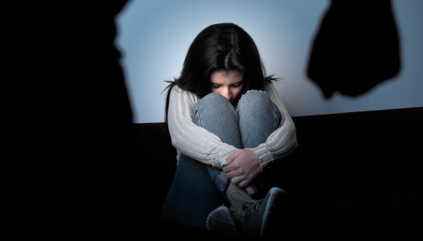 O soarta terifianta O fetita de doar 9 ani din Cluj abuzata de familia sa Un vecin a auzit totul si a anuntat autoritile