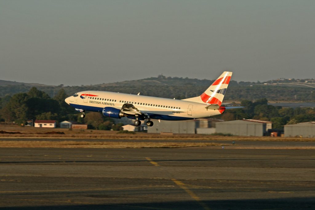 Pasagerii British Airways au zburat timp de 13 ore cu trupul unei femei decedate in avion pastrandu l in bucatarie