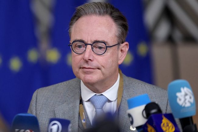 Premierul Belgiei cere Uniunii Europene sa intervina pentru a rezolva conflictul dintre Rusia si Ucraina