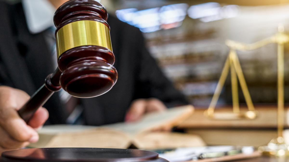 Propunerea legislativa care prevede ca minimum 40 dintre sportivii unei echipe sa fie romani se afla pe agenda