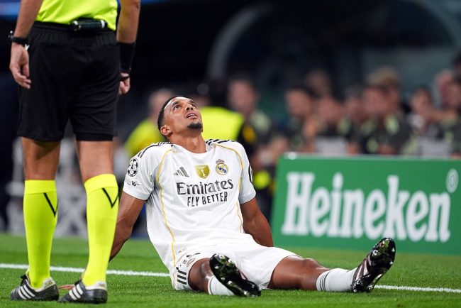Real Madrid pierde trei jucatori inainte de meciul cu Celta Suspendari care complica strategiile lui Arbeloa