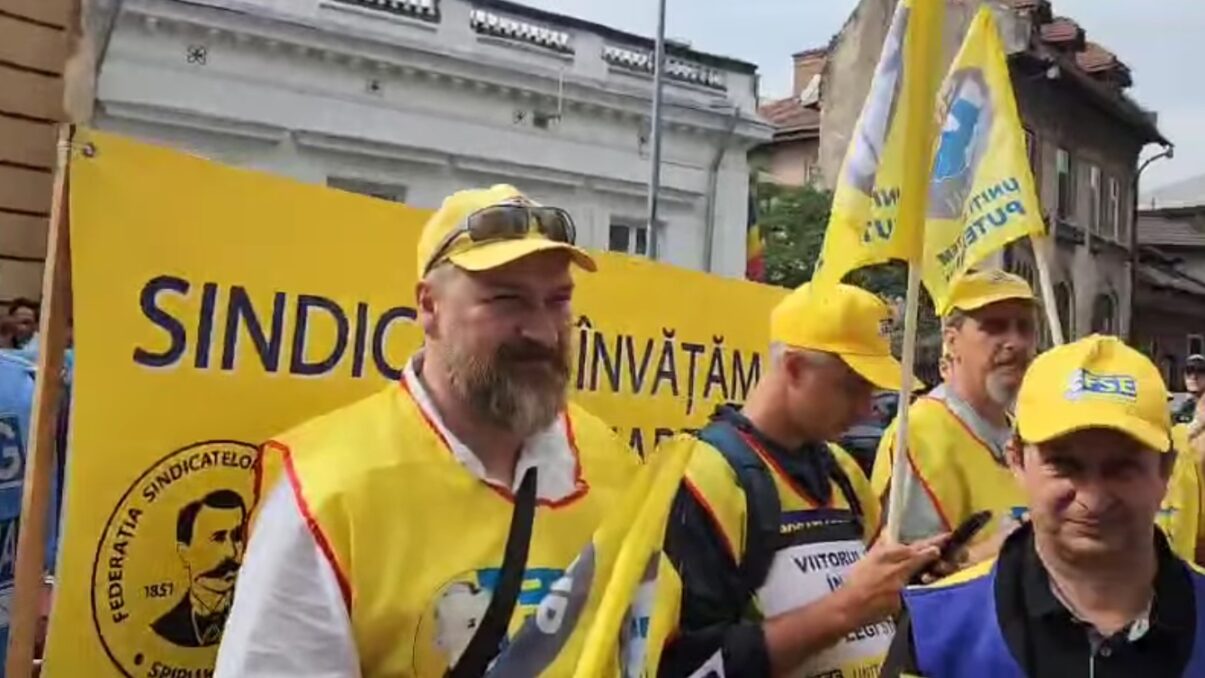 Sindicatele incurajeaza professorii sa nu semnze pentru participarea la simularile examenelor nationale