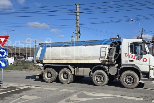 Situatie alarmanta pe Barc 1 in Cluj Napoca Locuitorii protesteaza joi impotriva sensului unic Cartierul s a transformat intr o autostrada Ne am saturat