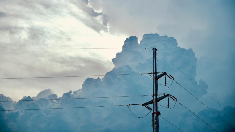 Sute de clujeni vor ramane fara electricitate timp de doua zile consecutive Cand va fi oprita furnizarea curentului si care zone sunt afectate Verifica daca te numeri printre cei afectati