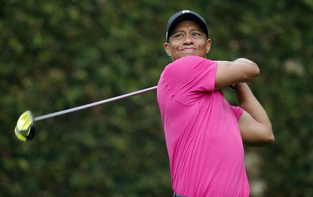 Tiger Woods retinut dupa un accident in Florida si acuzat de conducere sub influenta