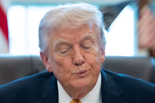 Trump Iranul a convenit sa nu dezvolte niciodata arme nucleare Am reusit cu adevarat sa schimbam regimul Axios SUA asteapta raspunsul Iranului pentru un summit de pace