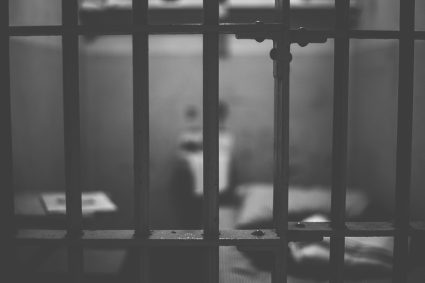Un barbat a fost eliberat dupa ce a petrecut 19 ani in inchisoare pentru un jaful pe care nu l a commis