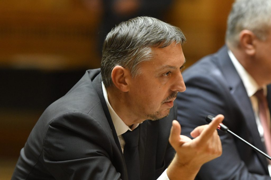 daniel david despre bugetul pentru educatie e ca pisica lui schrodinger exista in acelasi timp in mai multe stari