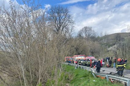 ACTUALIZARE Accident grav pe un drum judecean din Sibiu A fost activat planul rosu de interventie