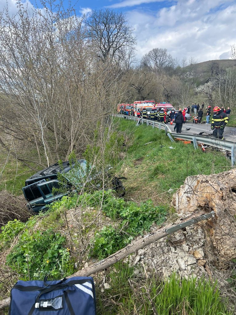 ACTUALIZARE Accident grav pe un drum judecean din Sibiu A fost activat planul rosu de interventie
