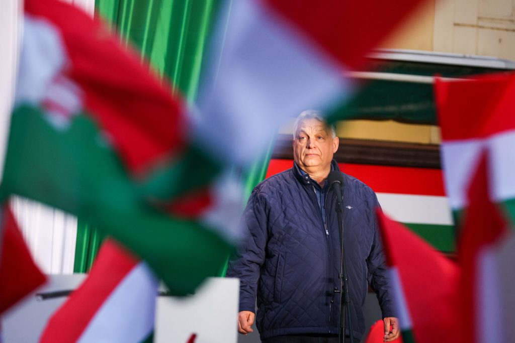Alegeri in Ungaria Rezultate partiale Opozitia 6784 Orban 2864 UPDATE Viktor Orban a recunoscut infrangerea