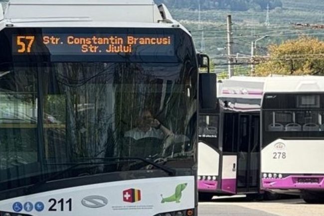 Clujenii care locuiesc intre lacuri au fost ascultati Linia 57 va avea un program extins si curse suplimentare inclusiv in weekend