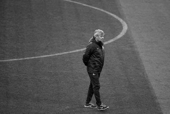 Durere fara limite in fotbalul romanesc Raducioiu plange dupa moartea lui Mircea Lucescu