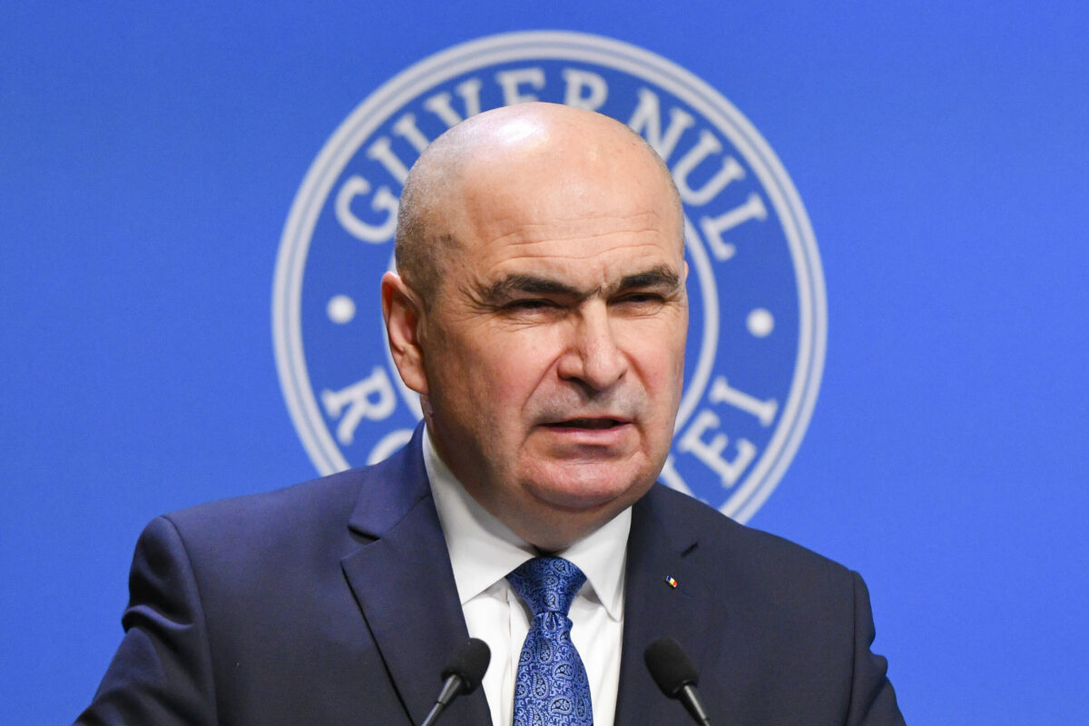 Ilie Bolojan interviu pentru presa franceza Un divort politic intre UE si SUA ar reprezenta o catastrofa pentru Occident Pareri despre situatia economica a Romaniei