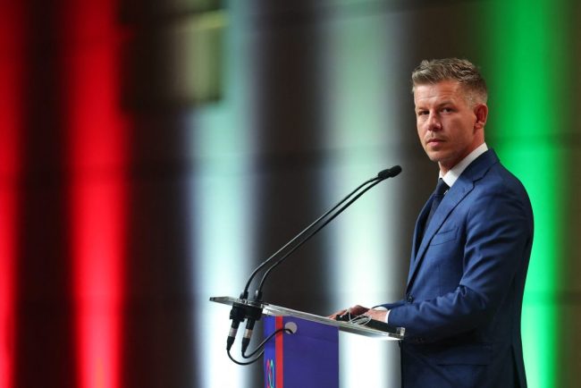 Intalnire deosebita Peter Magyar calatoreste la Bruxelles pentru dialoguri cu von der Leyen Deblocarea fondurilor UE pe agenda principala Ce alte teme vor fi discutate