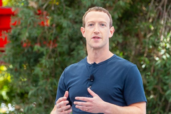 Meta creeaza o clona digitala a lui Mark Zuckerberg pentru ca angajatii sa poata comunica cu seful