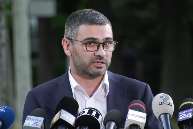 Ministrul Muncii a anuntat ca vor fi majorate beneficiile pentru copiii cu dizabilitati