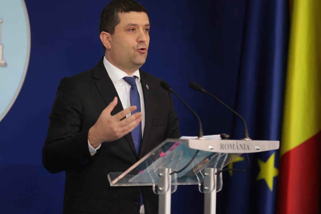 Miruta Robotii chirurgicali de la Spitalul Militar Central au fost achizitionati cu un pret cu 59 mai mare decat cel initial