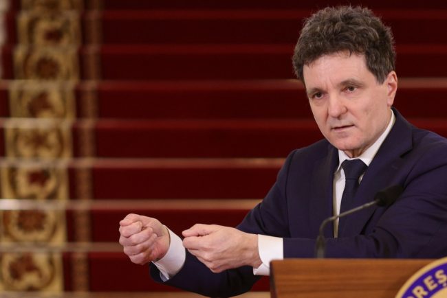 Nicusor Dan Voi participa frecvent la sedinteles CSM Presedintele nu renunta la consultarile in domeniul justitiei
