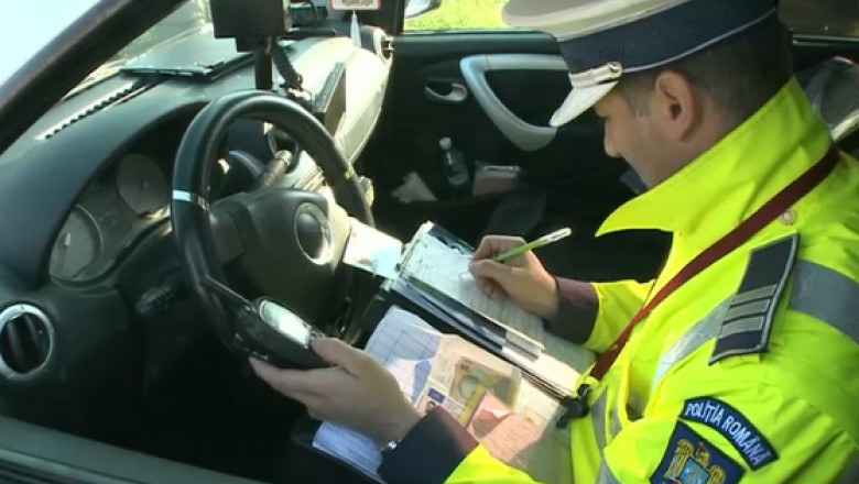 Noapte scumpa pentru soferii din Cluj Politica a aplicat amenzi de 7000 de lei in urma unei razii cu jandarmi si politie locala