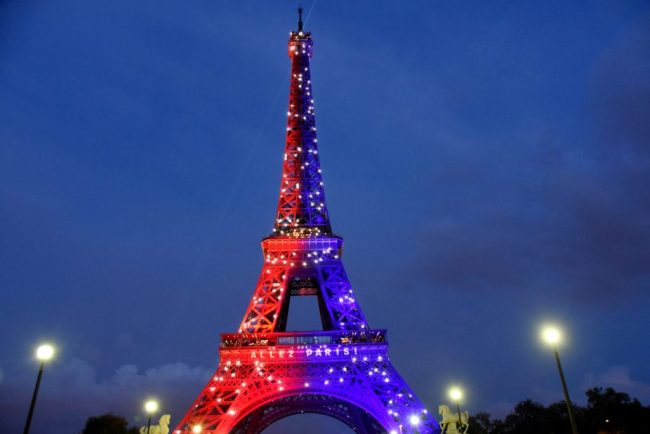 O lucrare rara din Turnul Eiffel va fi scoasa la licitatie Care ar putea fi pretul