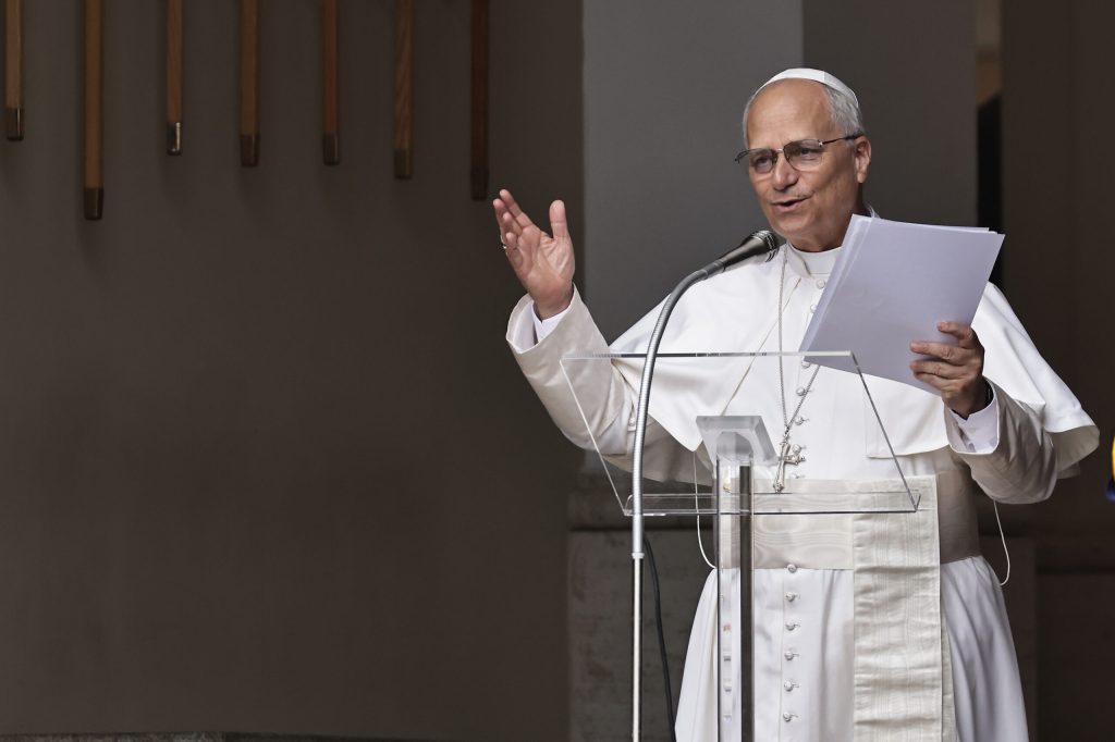 Papa Leon al XIV lea condamna iluzia omnipotentei care alimenta conflictul dintre SUA si Israel in Iran