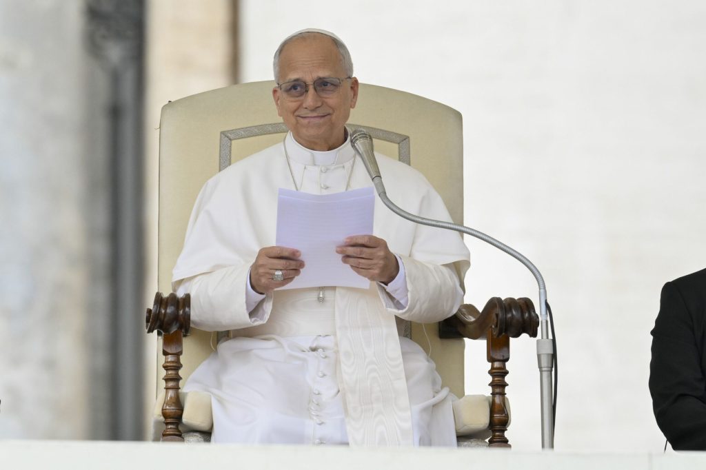 Papa Leon indeamna liderii lumii in mesajul de Paste sa opreasca razboaiele si sa renunte la dorinta de a cuceri