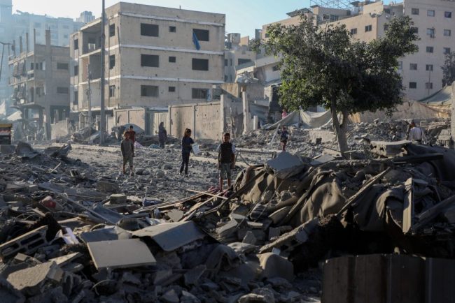 Patru palestinieni au fost salvati in nordul Fasiei Gaza dupa un atac aerian israelian