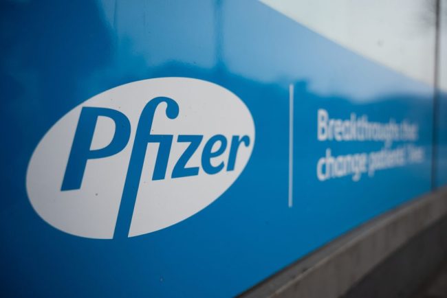Polonia obligata sa respecte contractul pentru vaccinurile COVID cu Pfizer Miliarde de zloti si milioane de doze distruse