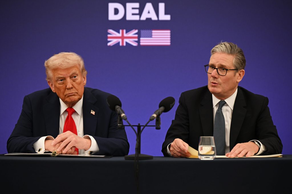 Premierul britanic Keir Starmer sustine ca mentinerea in NATO este in interesul esential al Statelor Unite
