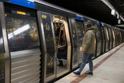 Proteste la Bucuresti in urma majorarii tarifelor la metrou Peste 11500 de persoane au semnat deja o petitie