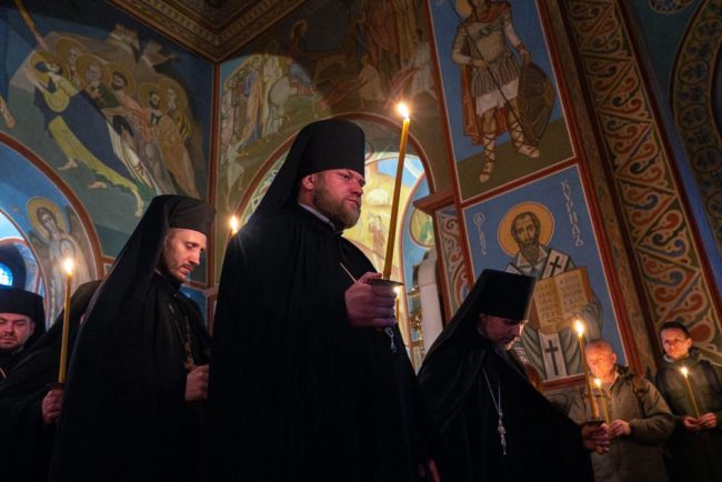 Putin anunta un armistitiu de 32 de ore de Paste in Ucraina